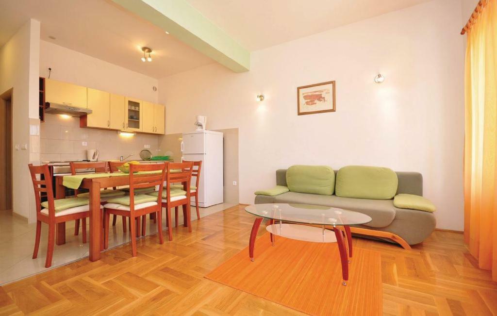 Apartment Orange Makarska Exterior foto